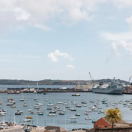 Stunning Views Over The Beautiful Harbour Lägenhet *